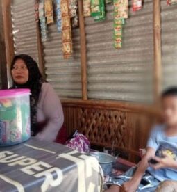 Songkok Tertinggal, Puluhan Tangan dan Sebuah Tanya di SDN Simo